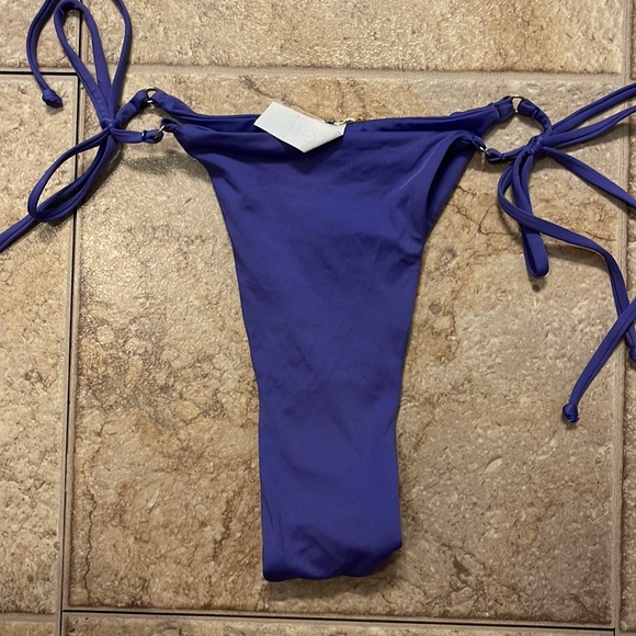 🦋Toluca Bandeau Bikini Set🦋 - Picture 6 of 10